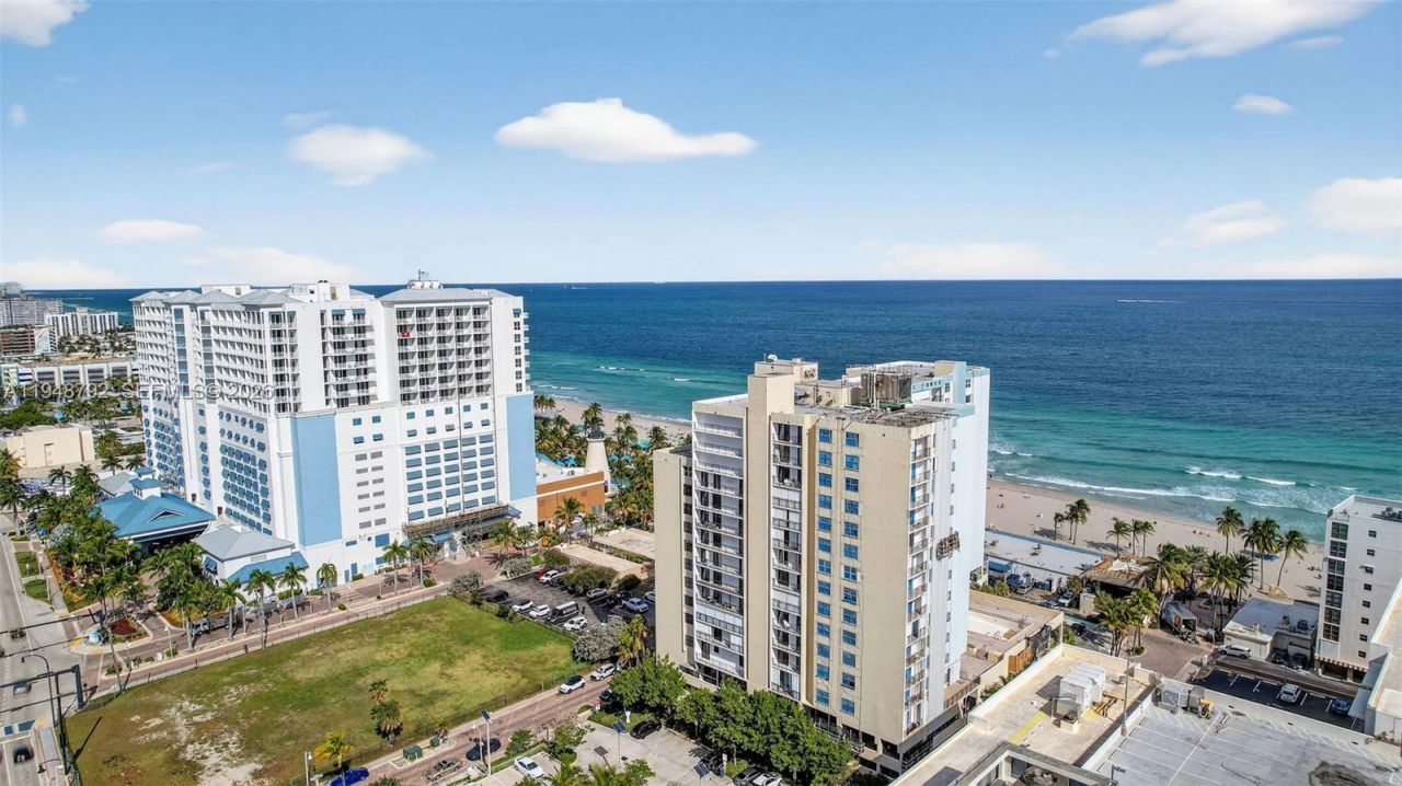 322 Buchanan St, Unit 1108, Hollywood, FL 33019 Photo