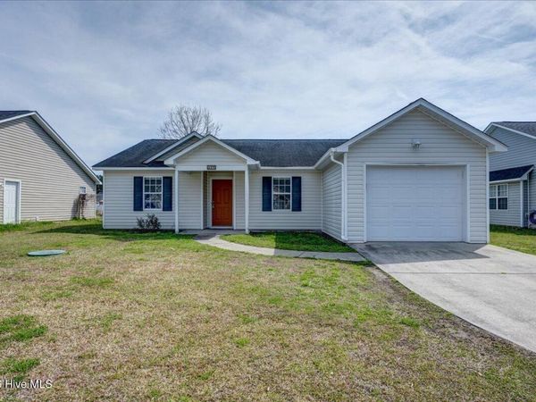 177 Crooked Run Drive, New Bern, NC 28560