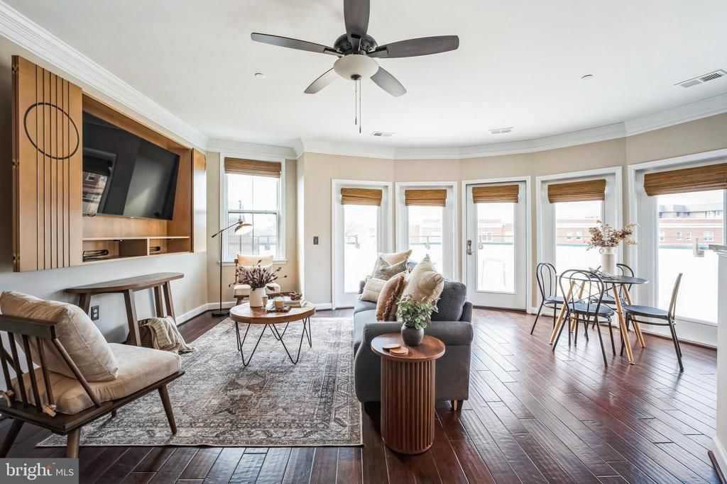 2101 N Monroe Street, Unit 401, Arlington, VA 22207 Main Photo