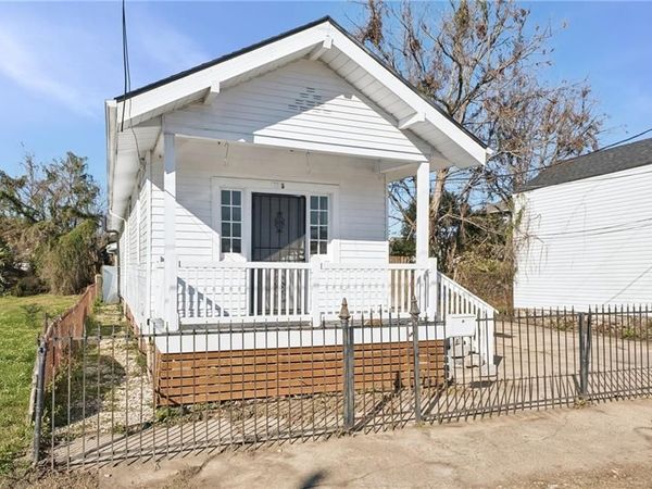 2061 N MIRO Street, New Orleans, LA 70119