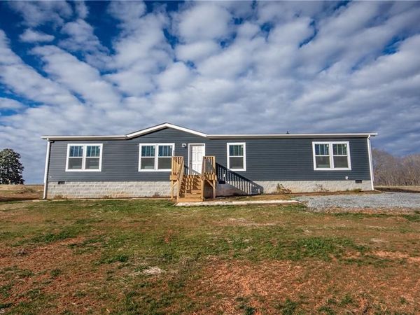 489 Eagle Mills Road , Hamptonville, NC 27020