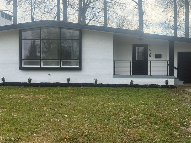 1639 Oakdale Drive, Warren, OH 44485 Photo 1