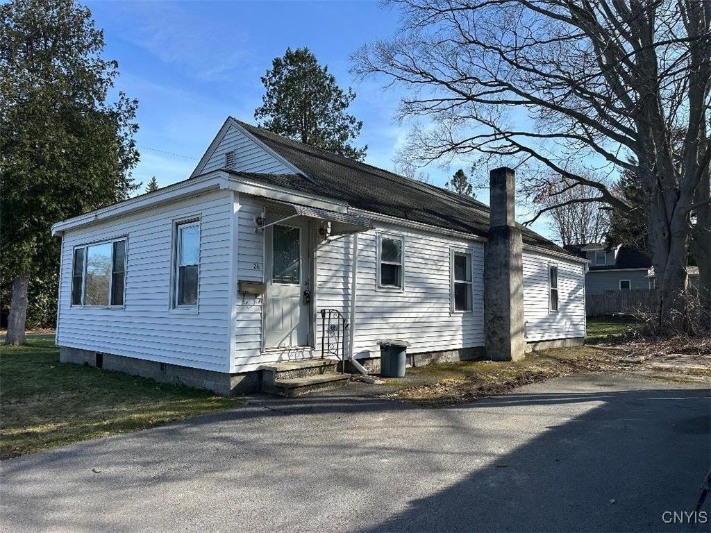 26 Chestnut Street, New York Mills, NY 13417 Main Photo