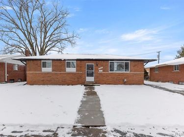 15345 Bainbridge Street, Livonia, MI 48154