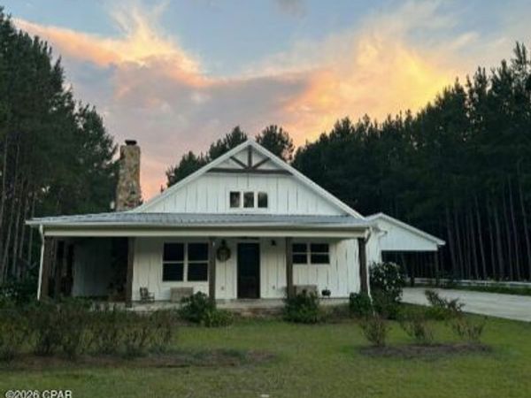 3379 Acy Road, Vernon, FL 32462