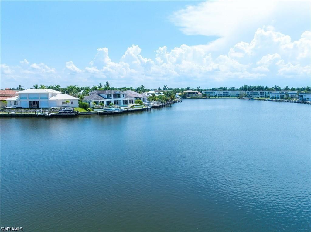 3070 Gulf Shore Blvd N, Unit 103, Naples, FL 34103 Photo