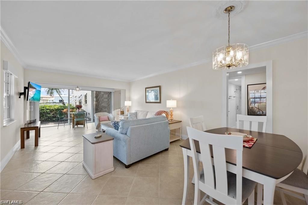 3070 Gulf Shore Blvd N, Unit 103, Naples, FL 34103 Photo