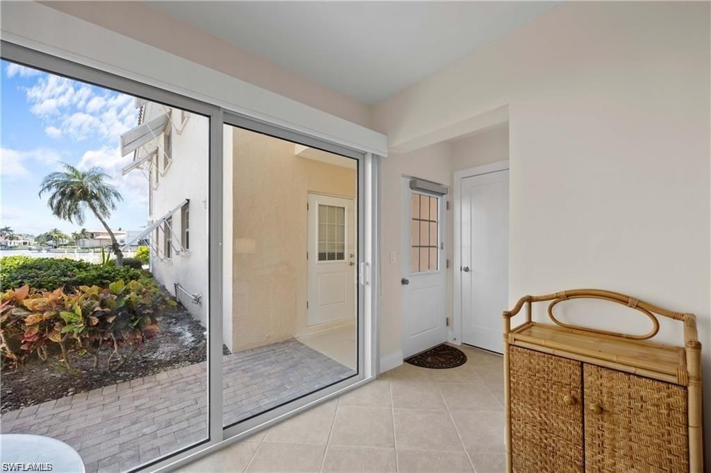 3070 Gulf Shore Blvd N, Unit 103, Naples, FL 34103 Photo