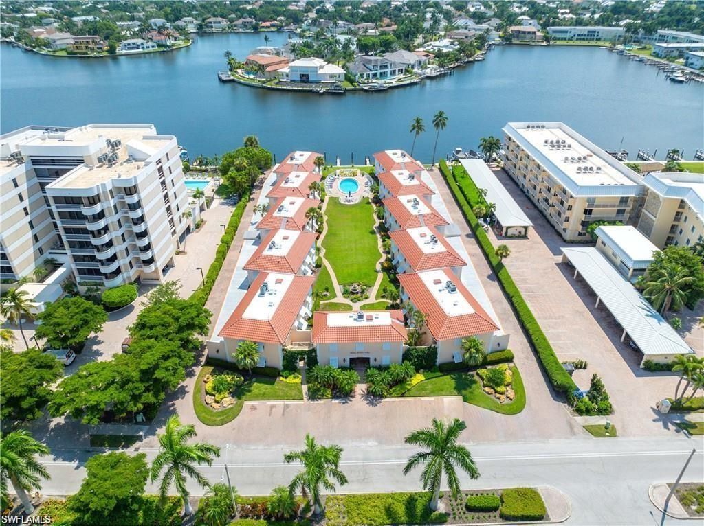 3070 Gulf Shore Blvd N, Unit 103, Naples, FL 34103 Photo