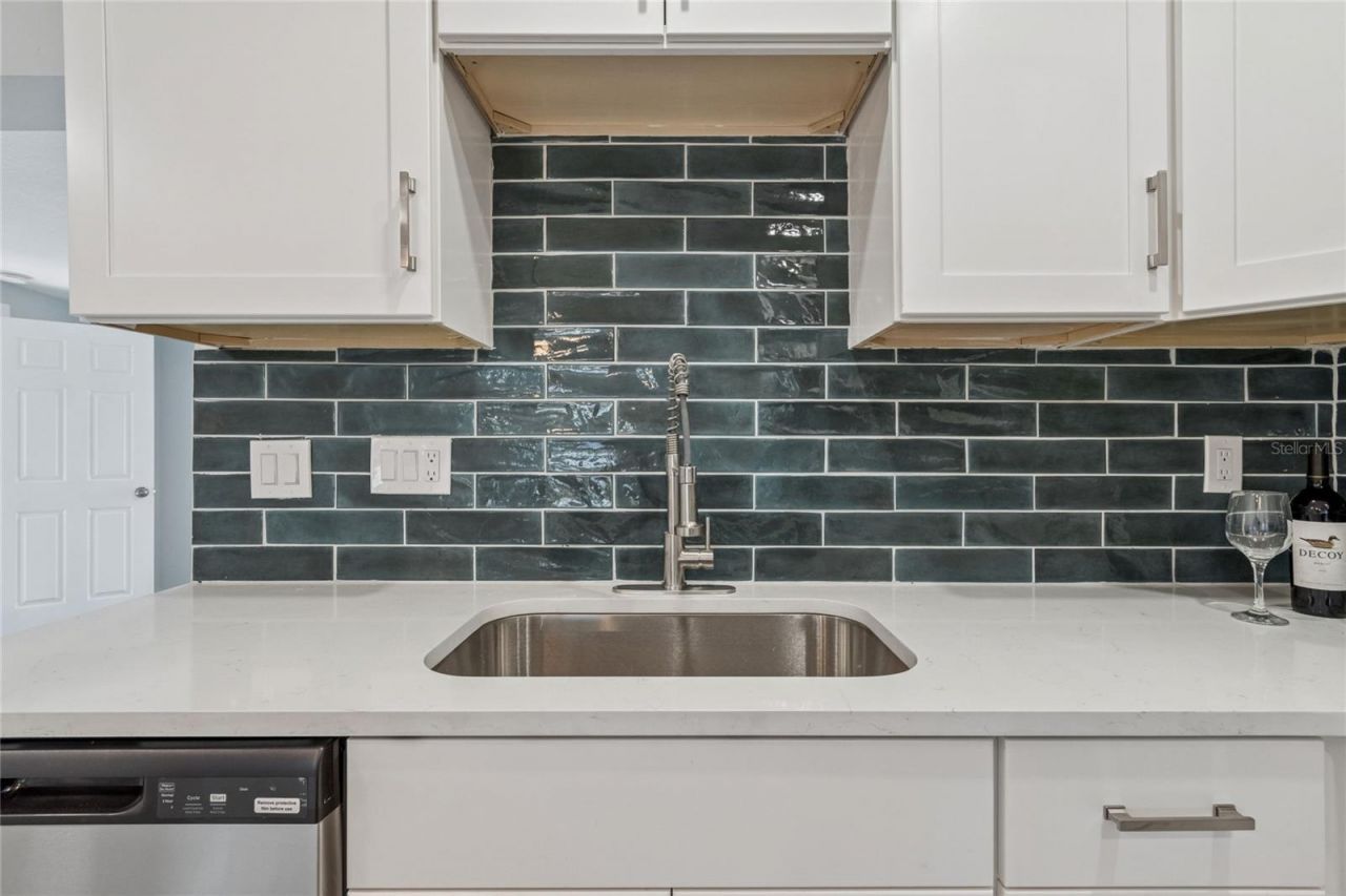 204 22nd Street Court Ne, Bradenton, FL 34208 Photo