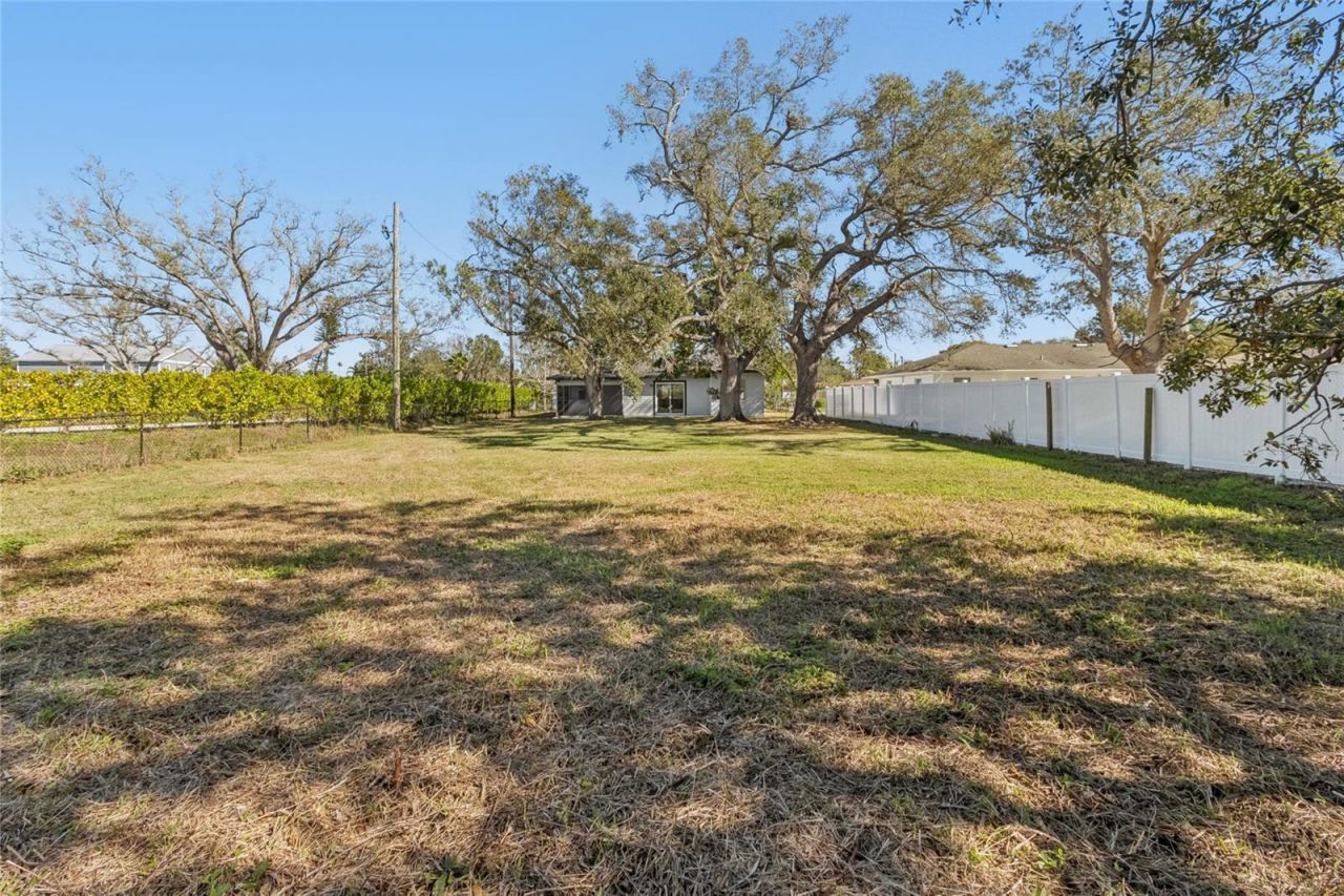 204 22nd Street Court Ne, Bradenton, FL 34208 Photo