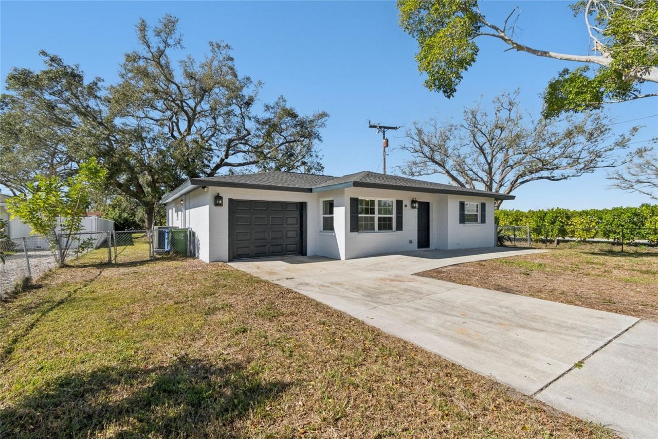 204 22nd Street Court Ne, Bradenton, FL 34208 Photo