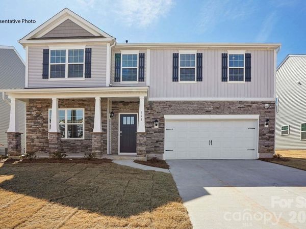 133 Pecan Grove Lane, Statesville, NC 28677