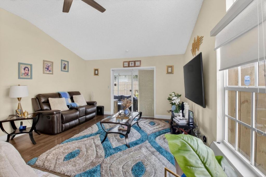 24 Misty Meadow Drive, Boynton Beach, FL 33436 Photo