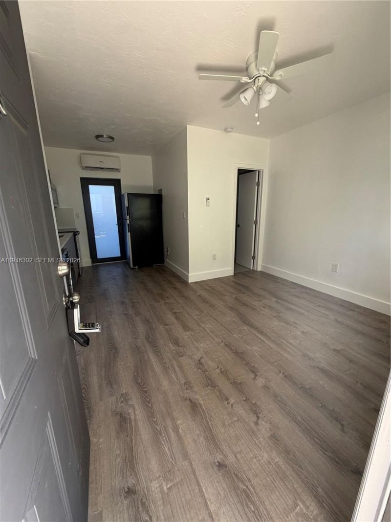 201 SW 21st Ct, Unit 1, Miami, FL 33135 Photo