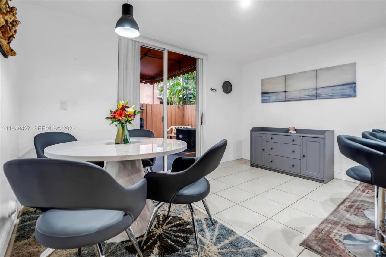 8735 SW 158th Path, Miami, FL 33193 Photo