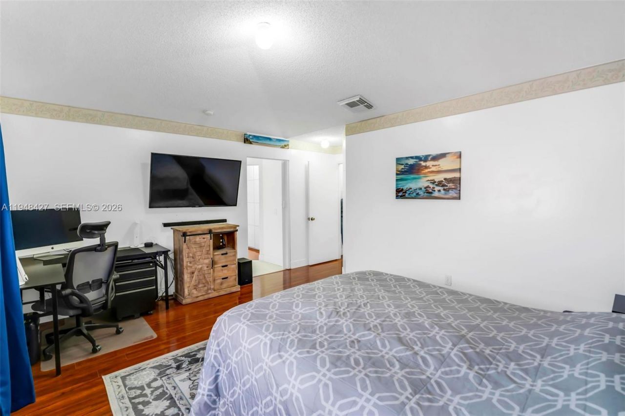 8735 SW 158th Path, Miami, FL 33193 Photo