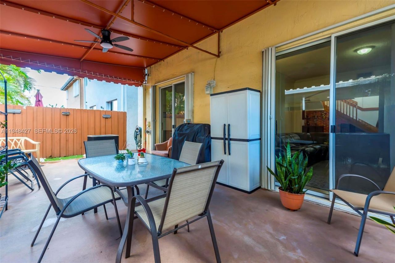 8735 SW 158th Path, Miami, FL 33193 Photo