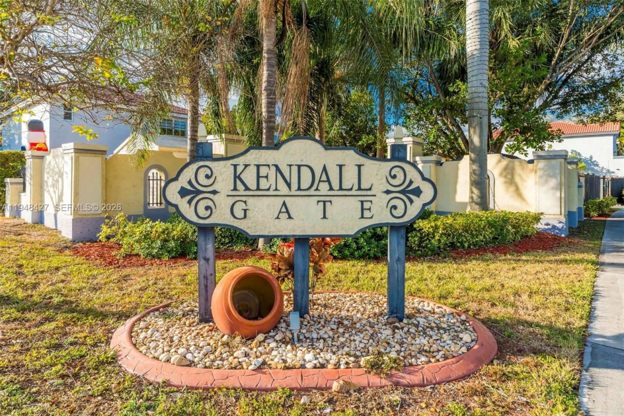 8735 SW 158th Path, Miami, FL 33193 Photo