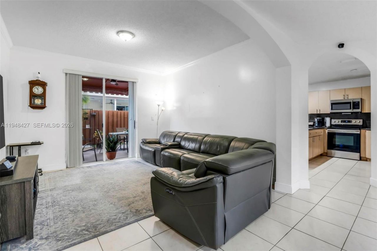 8735 SW 158th Path, Miami, FL 33193 Photo