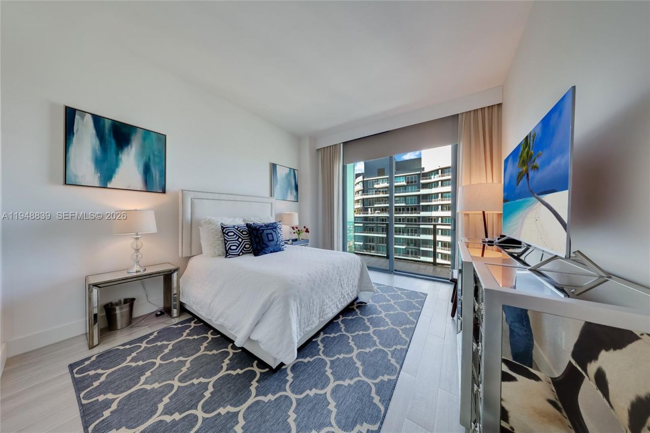 1300 S Miami Ave, Unit PH5110, Miami, FL 33130 Photo