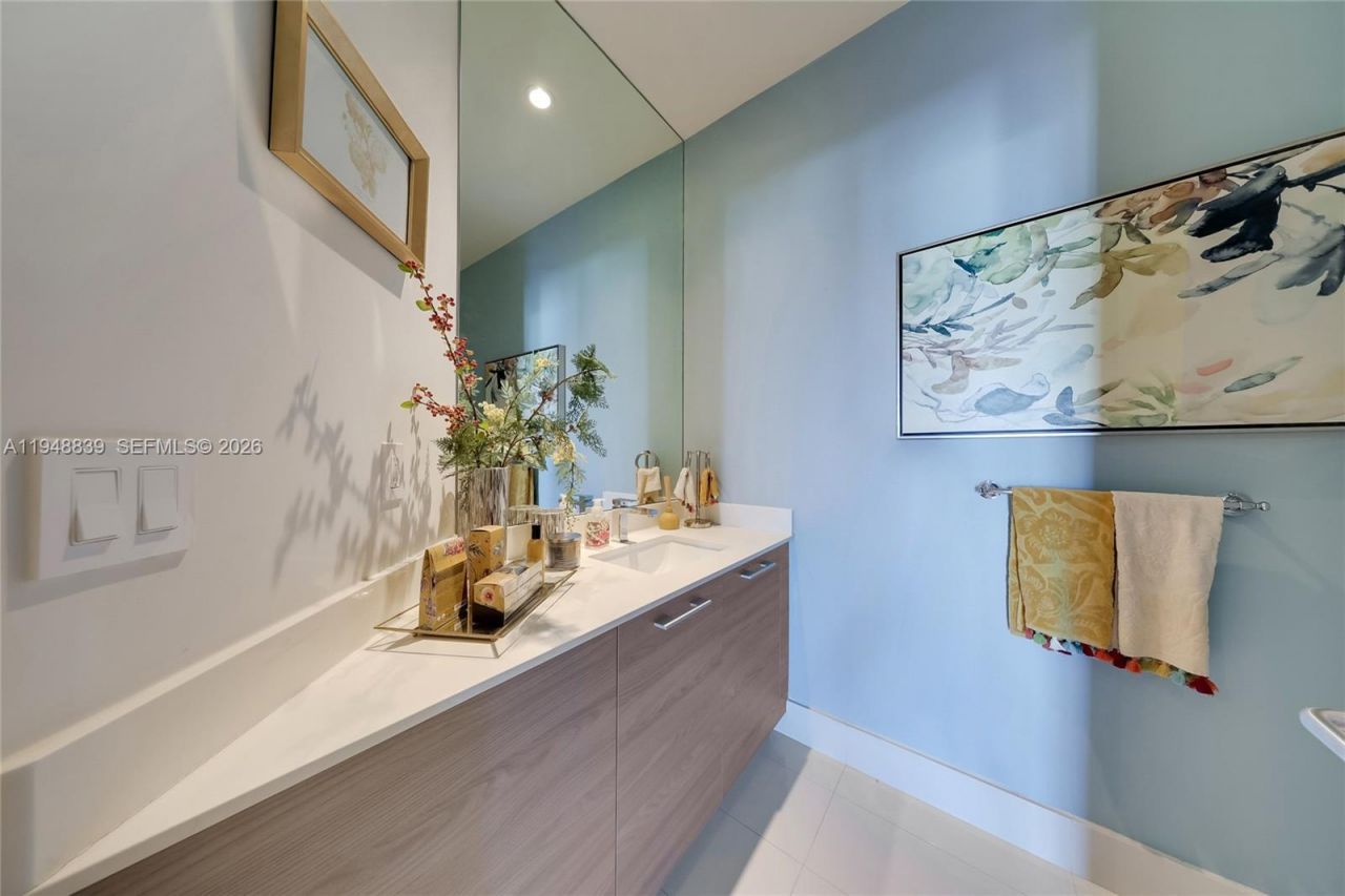 1300 S Miami Ave, Unit PH5110, Miami, FL 33130 Photo