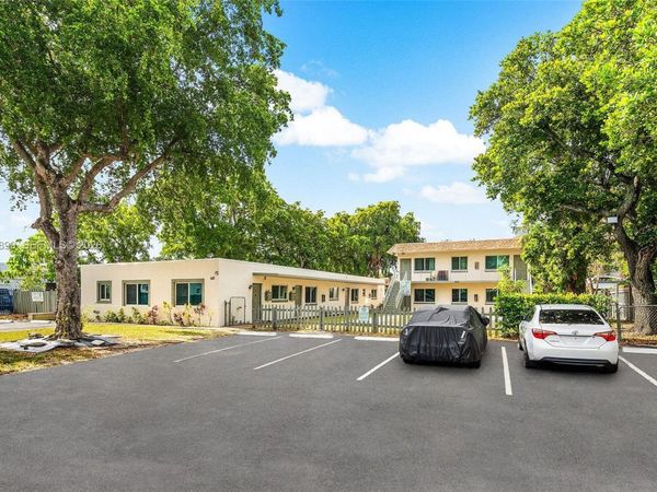 620 SW 7th St #1-7, Pompano Beach, FL 33060