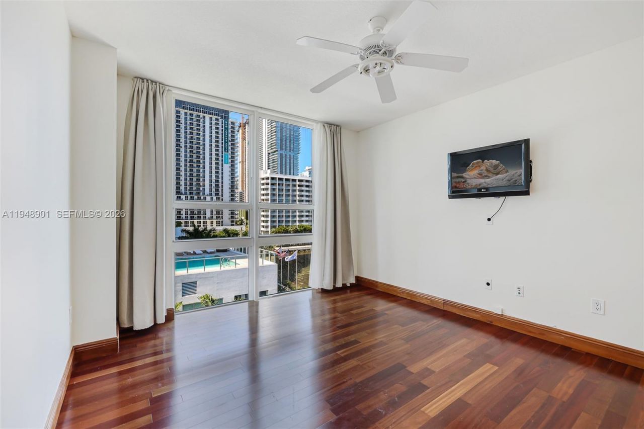 2000 N Bayshore Dr, Unit 621, Miami, FL 33137 Photo