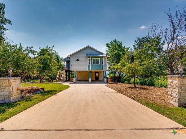 420 Lake Forest , Canyon Lake, TX 78133