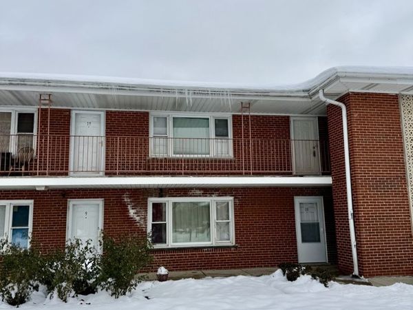 1115 E Algonquin Road, Unit 20, Arlington Heights, IL 60005