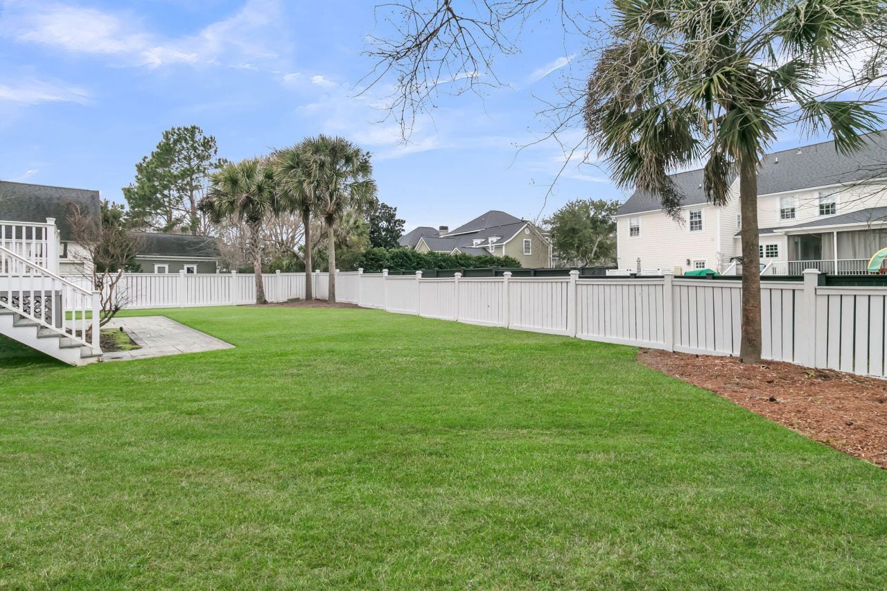 287 Beresford Creek Street Photo 39