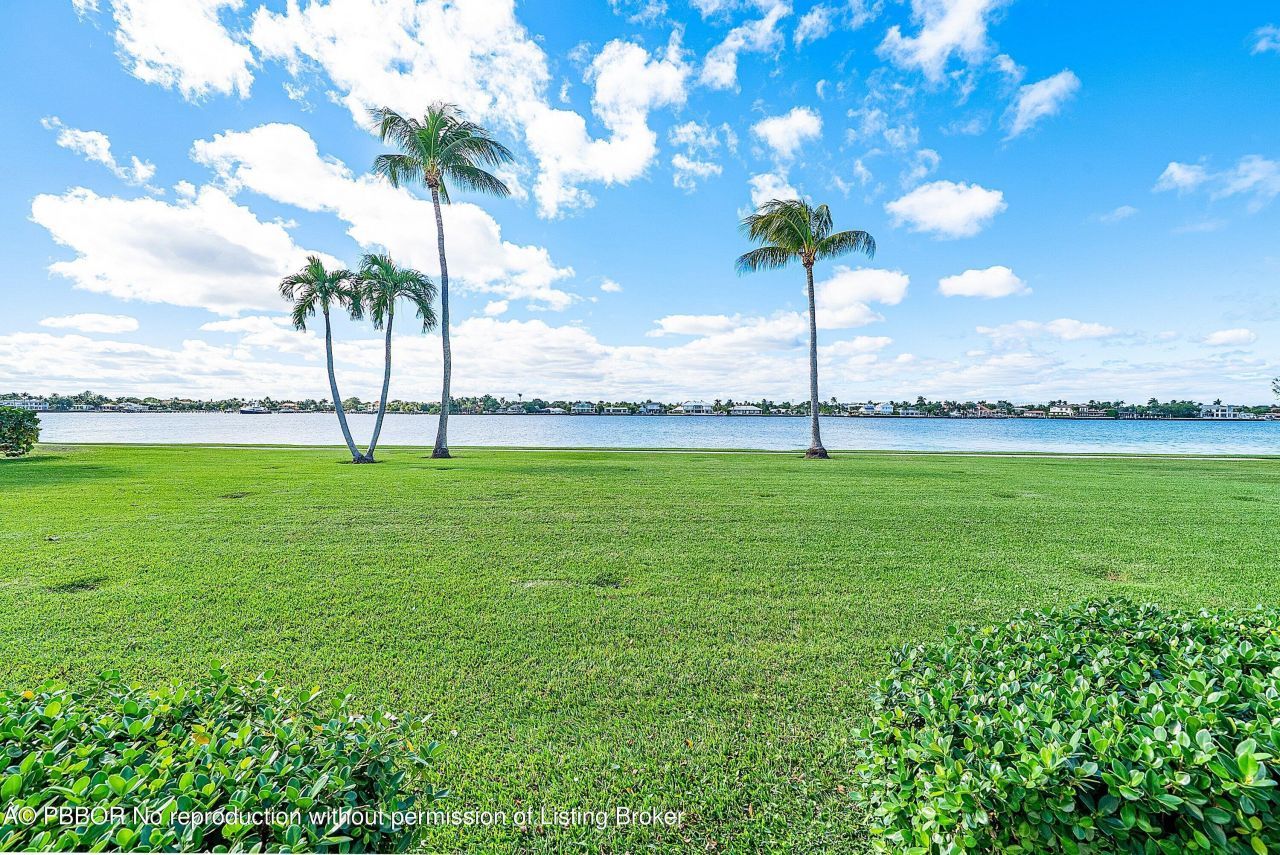2170 Ibis Isle Road, Unit 2, Palm Beach, FL 33480 Photo