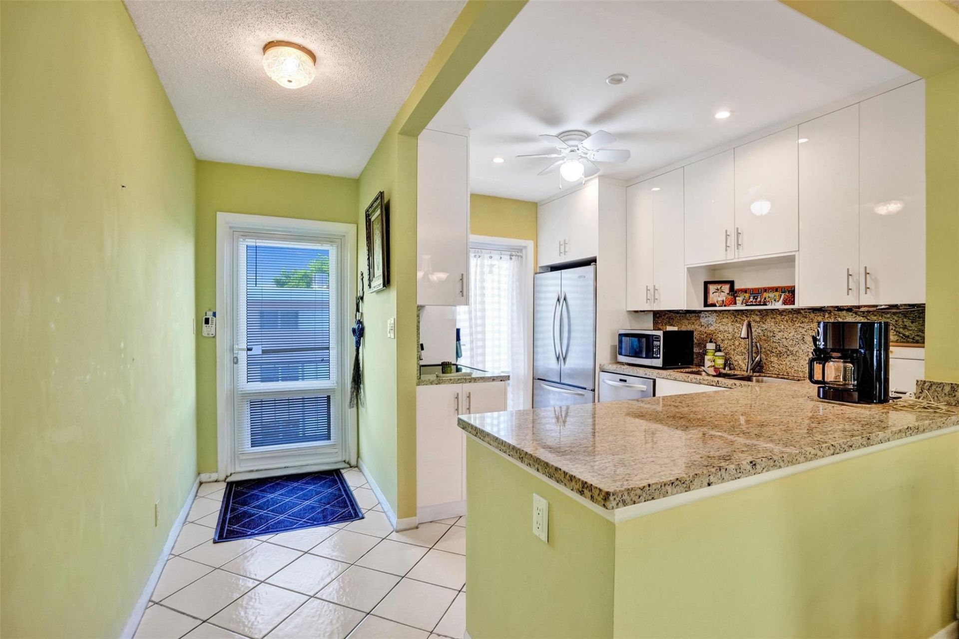 1461 S Ocean Boulevard, Unit 303, Lauderdale by the Sea, FL 33062 Photo