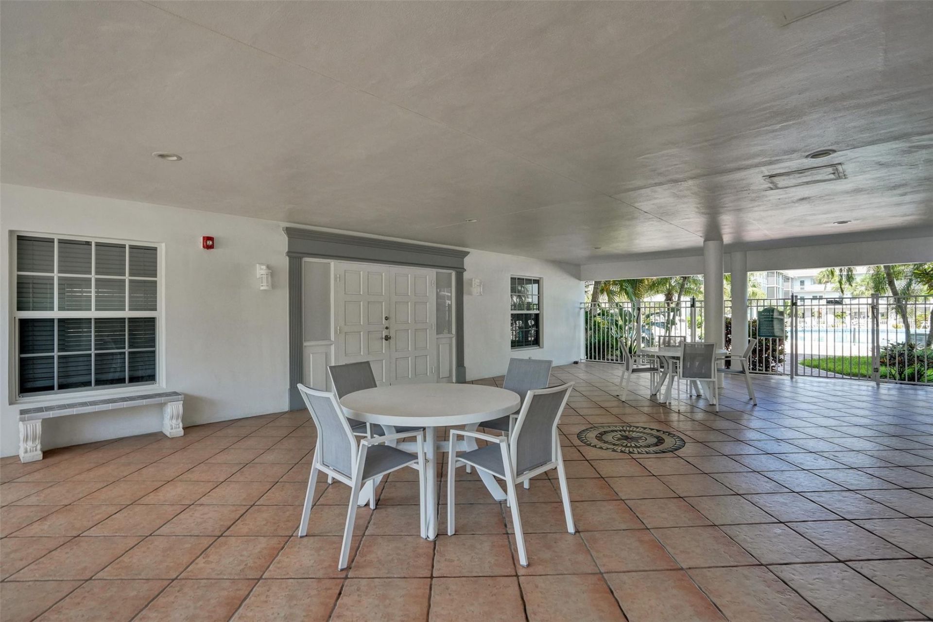 1461 S Ocean Boulevard, Unit 303, Lauderdale by the Sea, FL 33062 Photo
