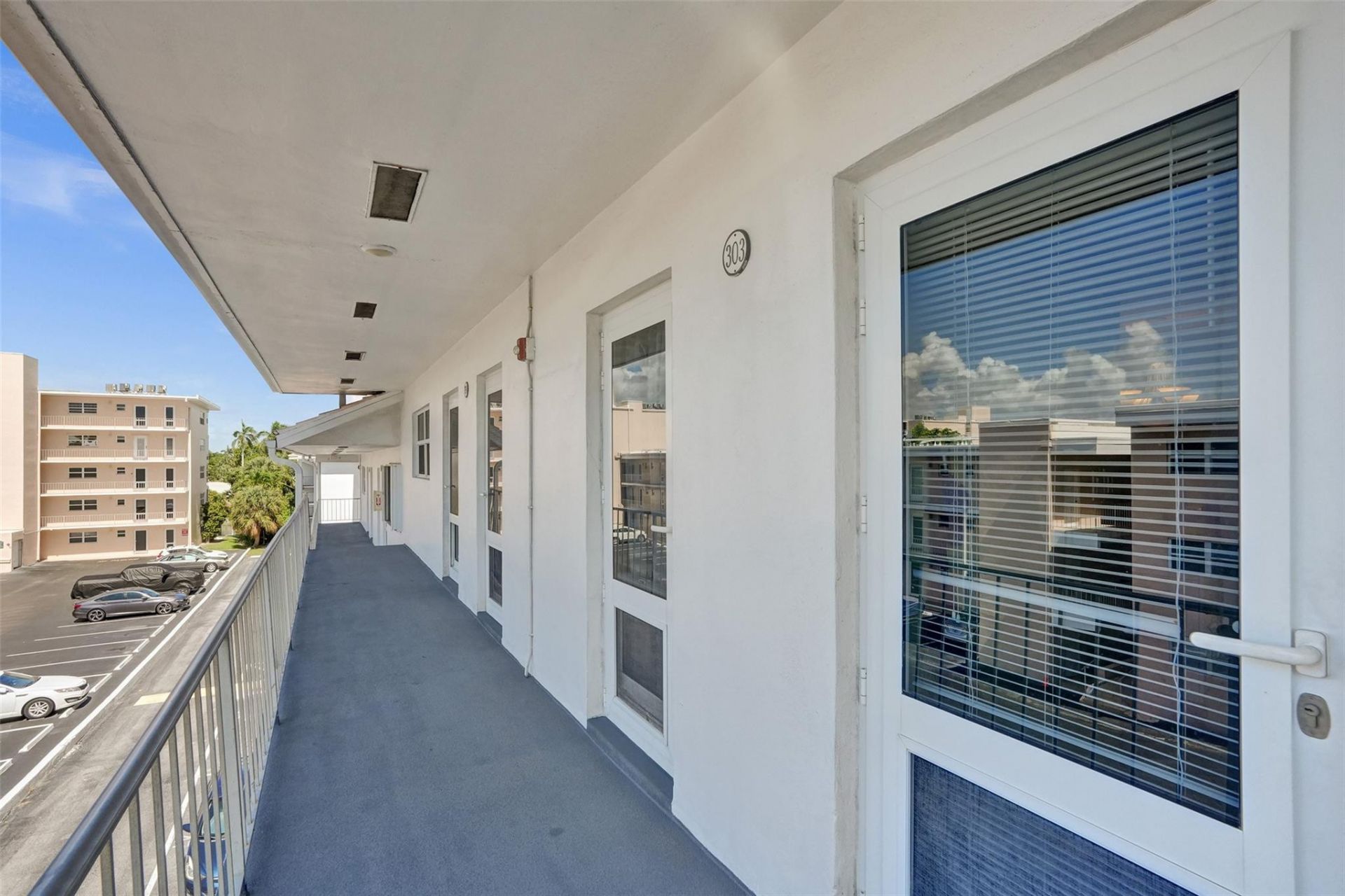 1461 S Ocean Boulevard, Unit 303, Lauderdale by the Sea, FL 33062 Photo