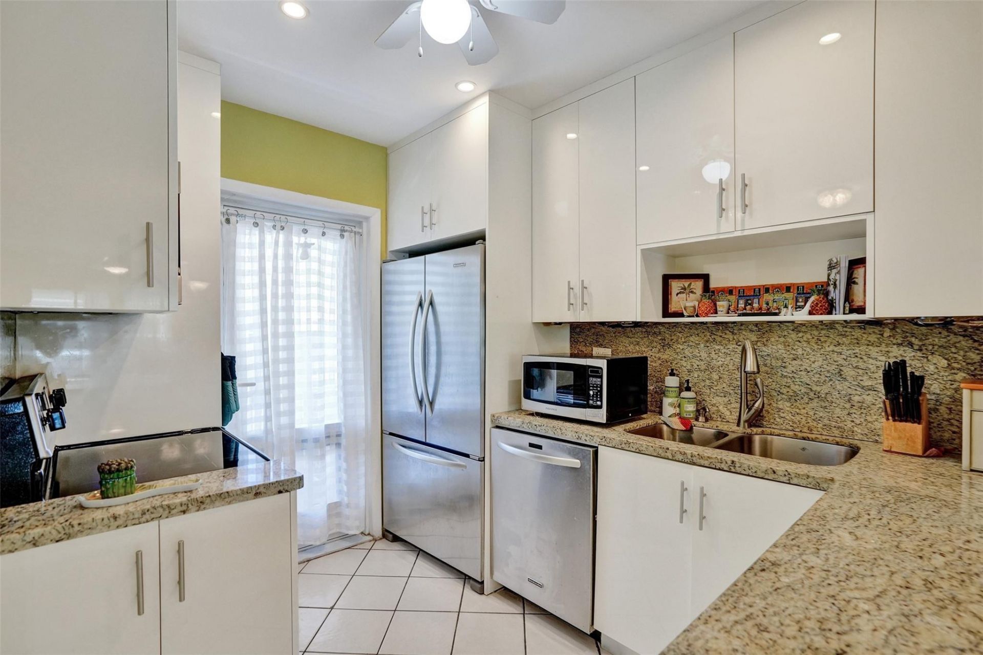 1461 S Ocean Boulevard, Unit 303, Lauderdale by the Sea, FL 33062 Photo