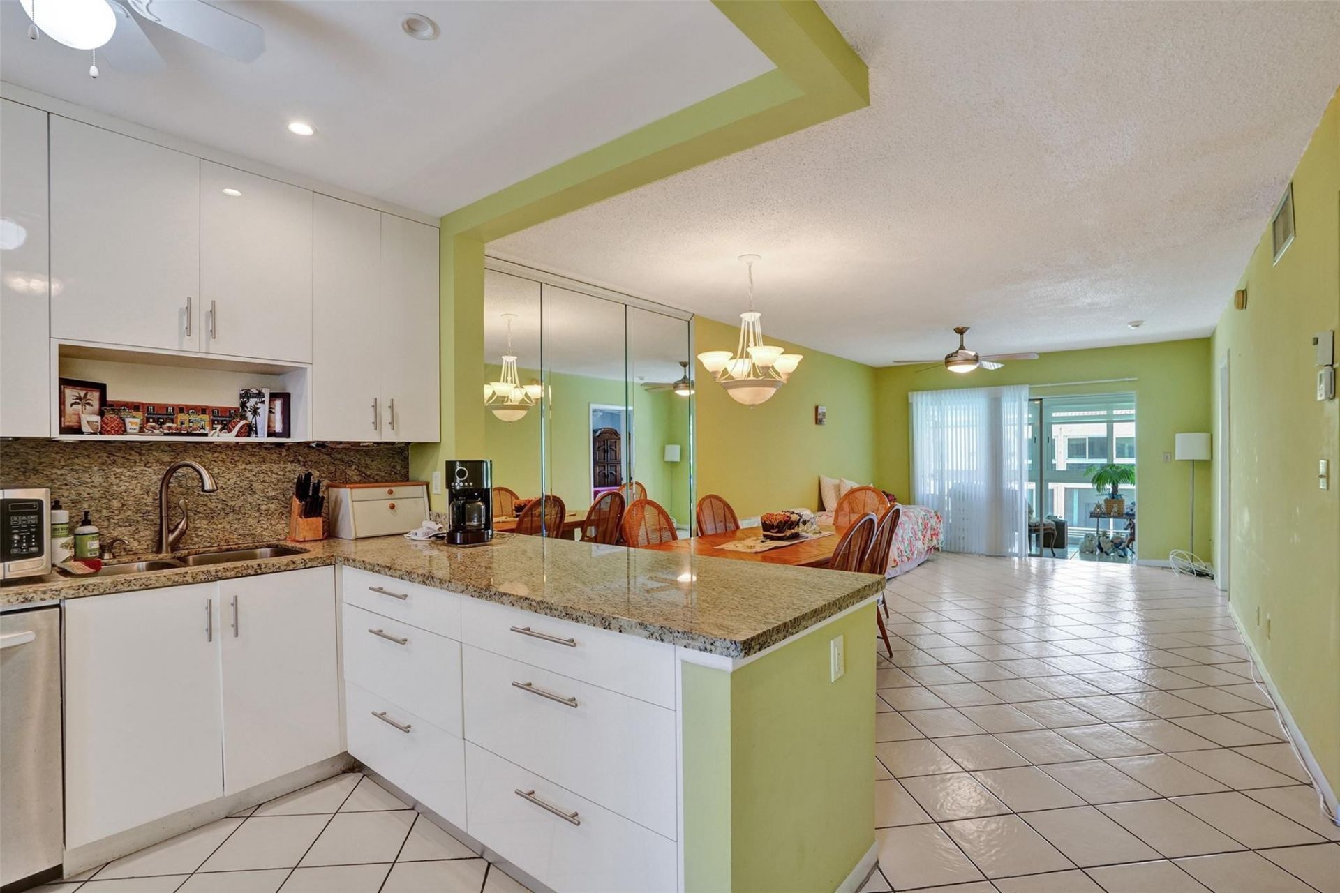 1461 S Ocean Boulevard, Unit 303, Lauderdale by the Sea, FL 33062 Photo