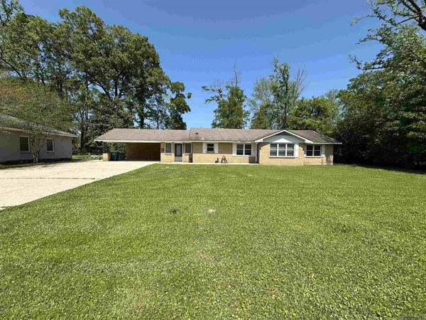 317 Oak St, Denham Springs, LA 70726