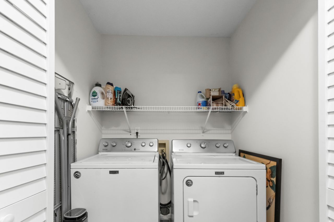 1121 Yorktown Court Photo 17