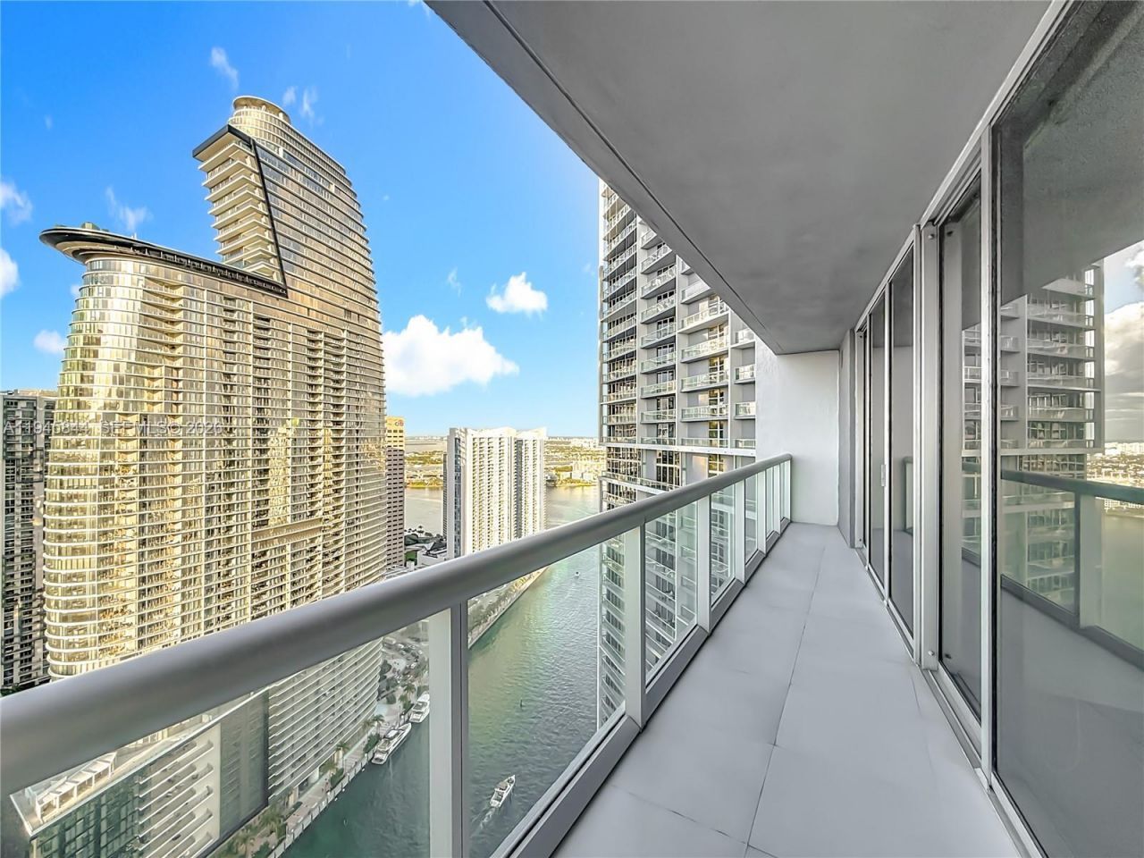 475 Brickell Ave, Unit 4215, Miami, FL 33131 Photo
