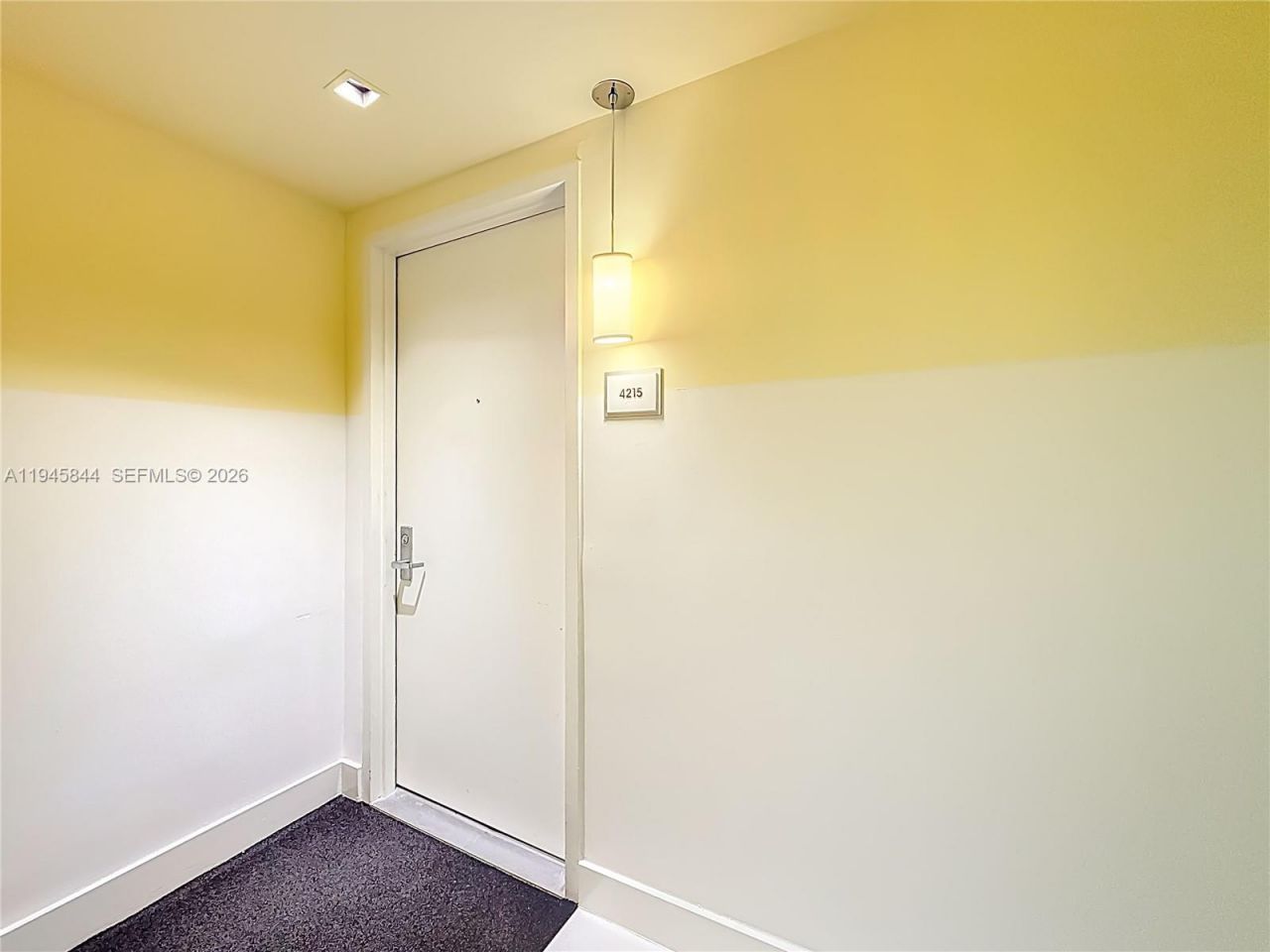 475 Brickell Ave, Unit 4215, Miami, FL 33131 Photo