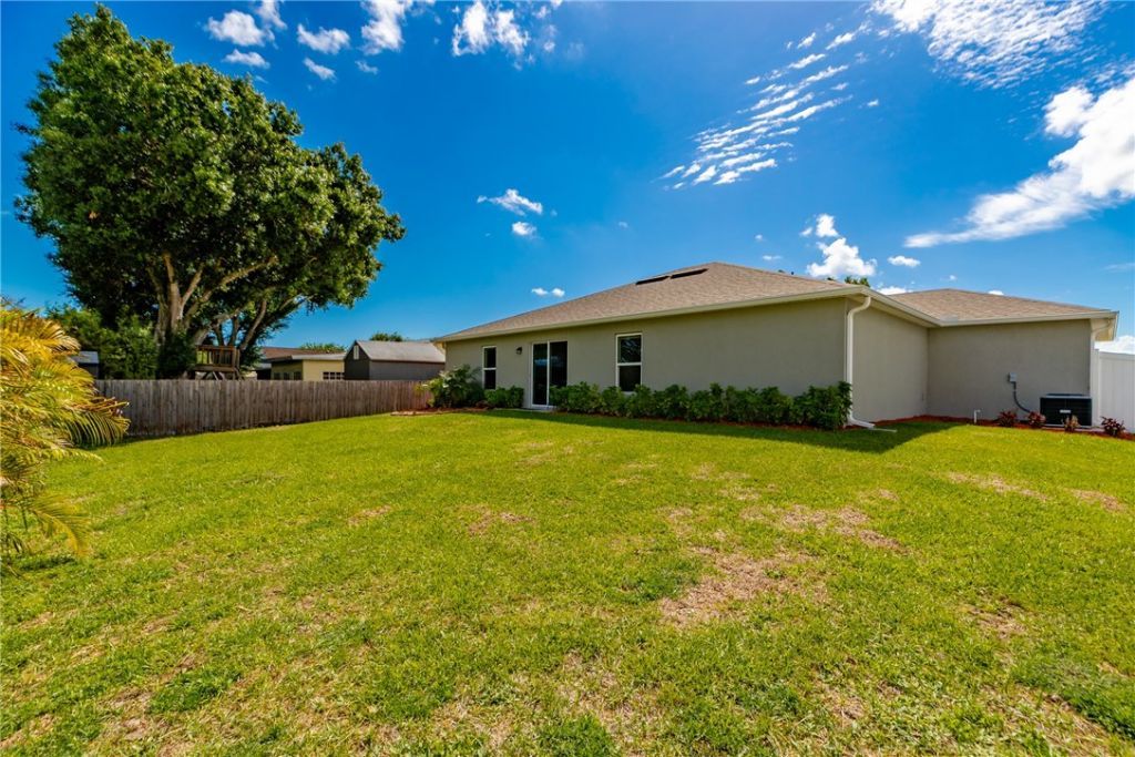 938 Clearmont Street, Sebastian, FL 32958 Photo