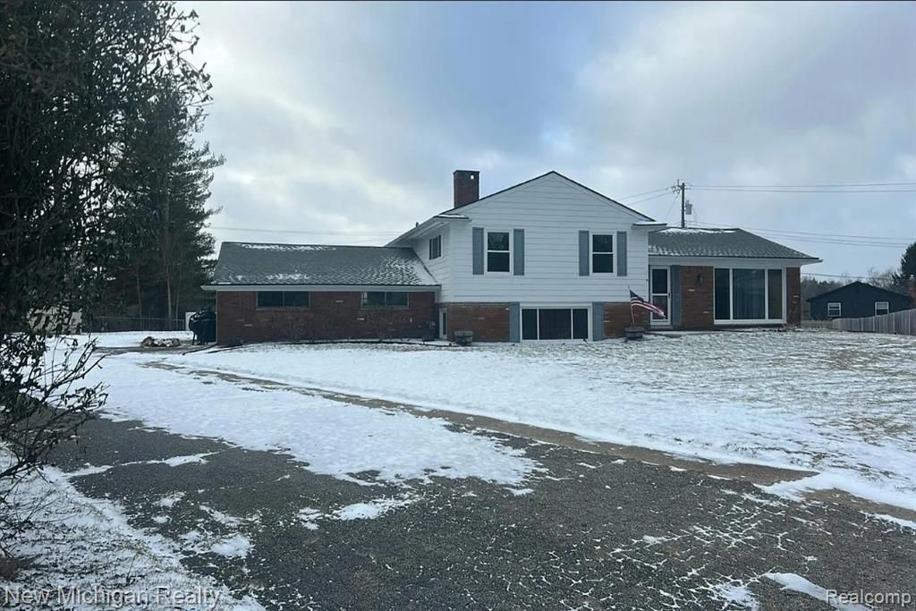 2041 Twilight Hill, Commerce Township, MI 48390 Main Photo