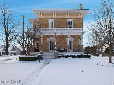 325 Lake Street, Howell, MI 48843