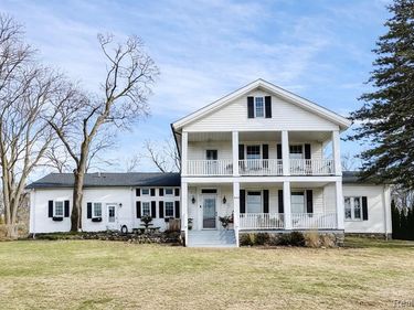 549 Grixdale Lane, Waterford Twp, MI 48328