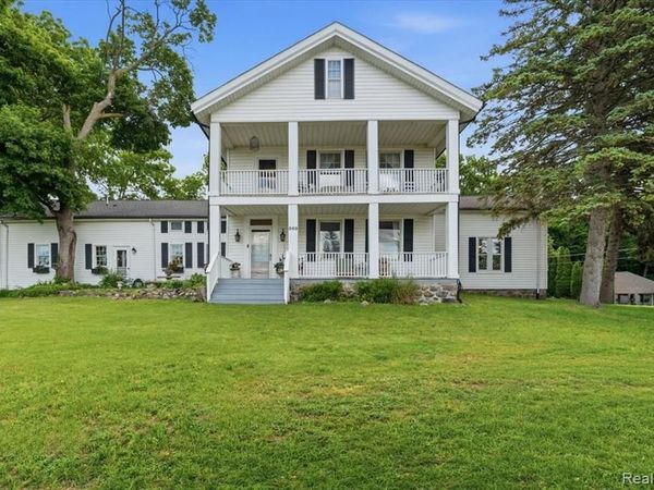 549 Grixdale Lane, Waterford Twp, MI 48328