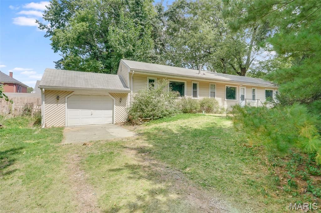 3 Wabash Place, Belleville, IL 62220 Main Photo
