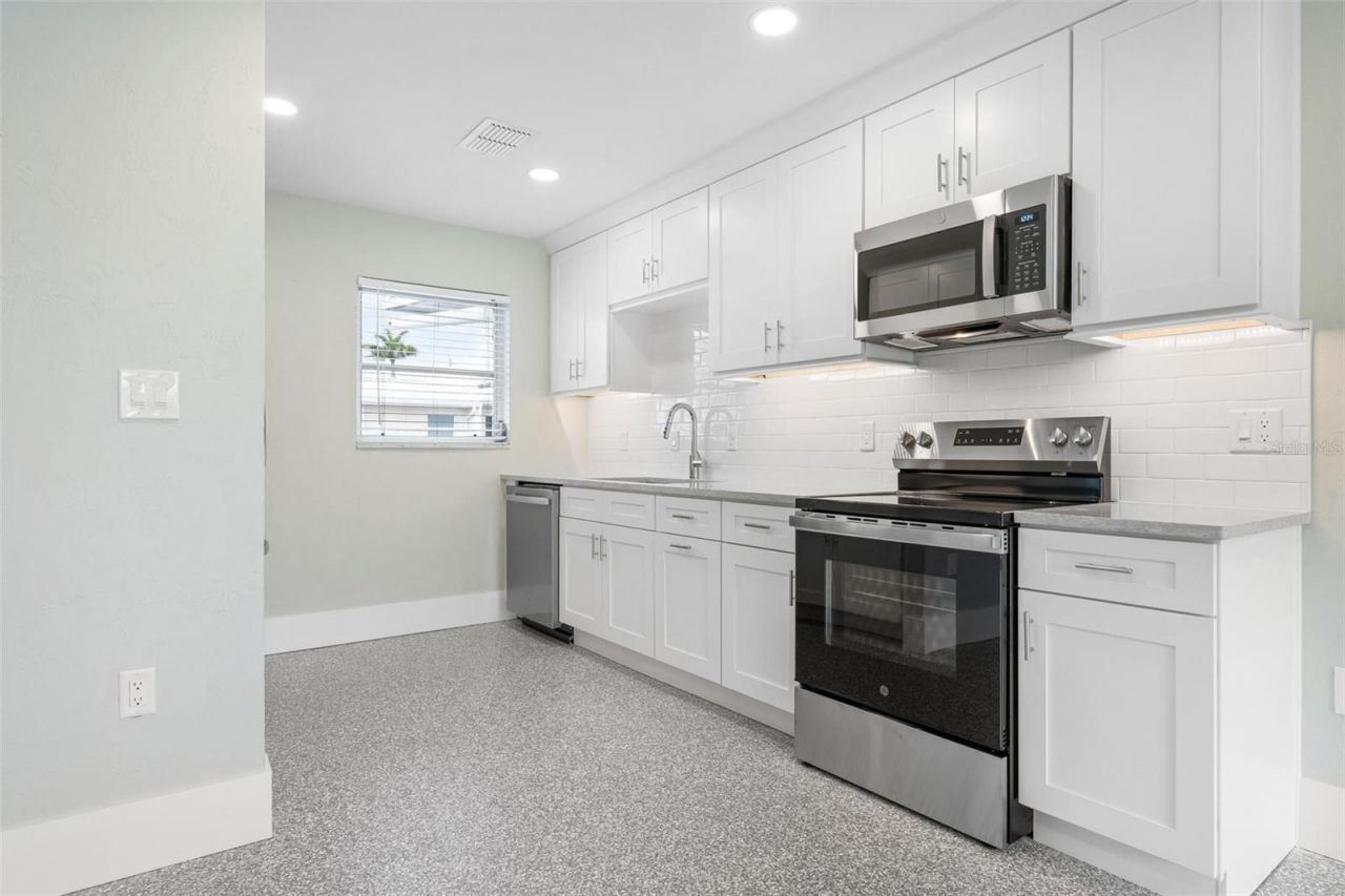 5830 Midnight Pass Road, Unit 94, Sarasota, FL 34242 Photo