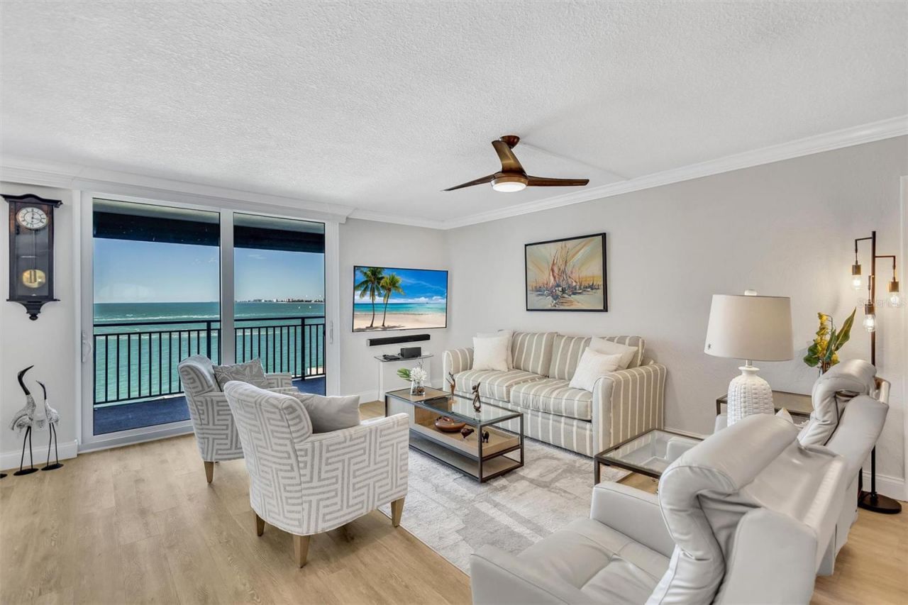 4822 Ocean Boulevard, Unit 8D, Siesta Key, FL 34242 Photo