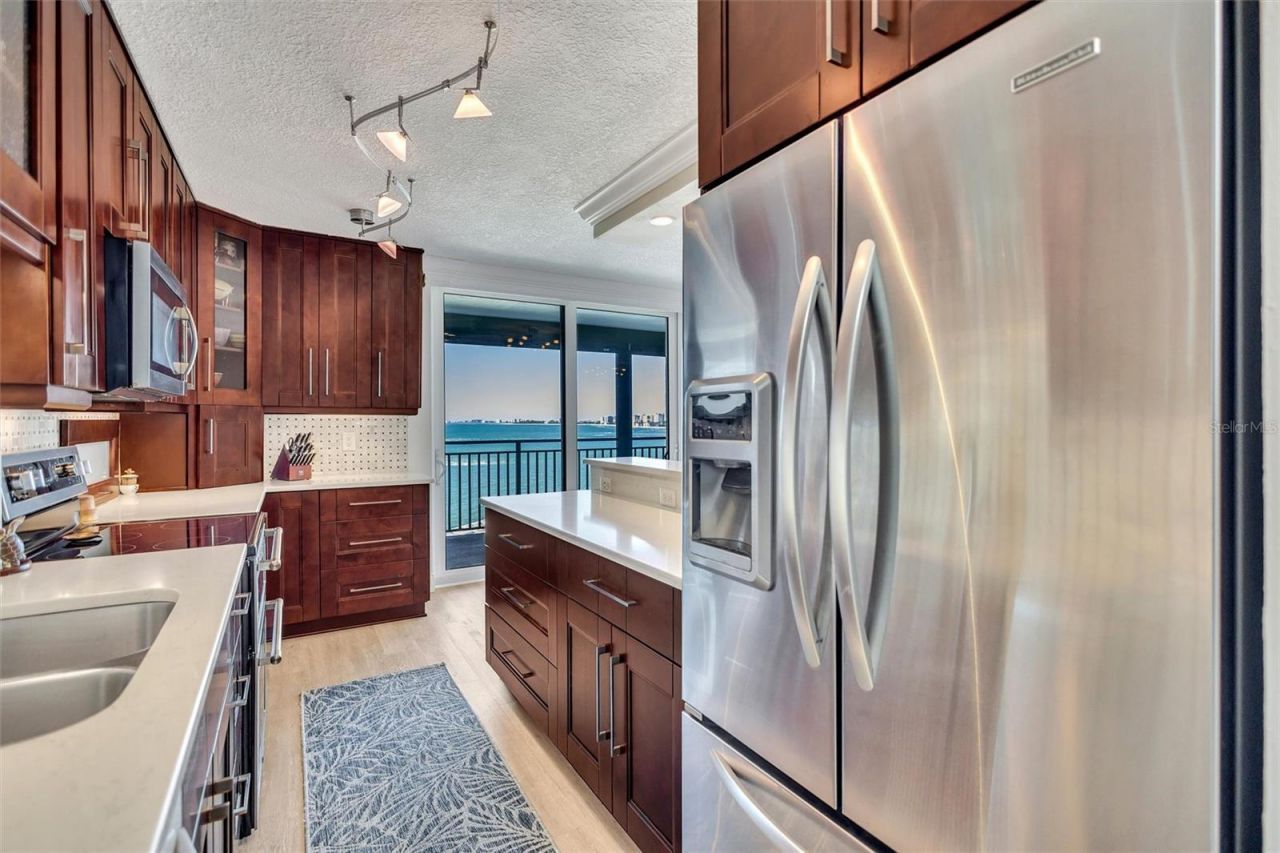 4822 Ocean Boulevard, Unit 8D, Siesta Key, FL 34242 Photo